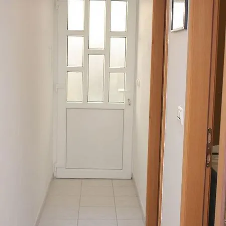 Apartment Pisak 4815c Mimice
